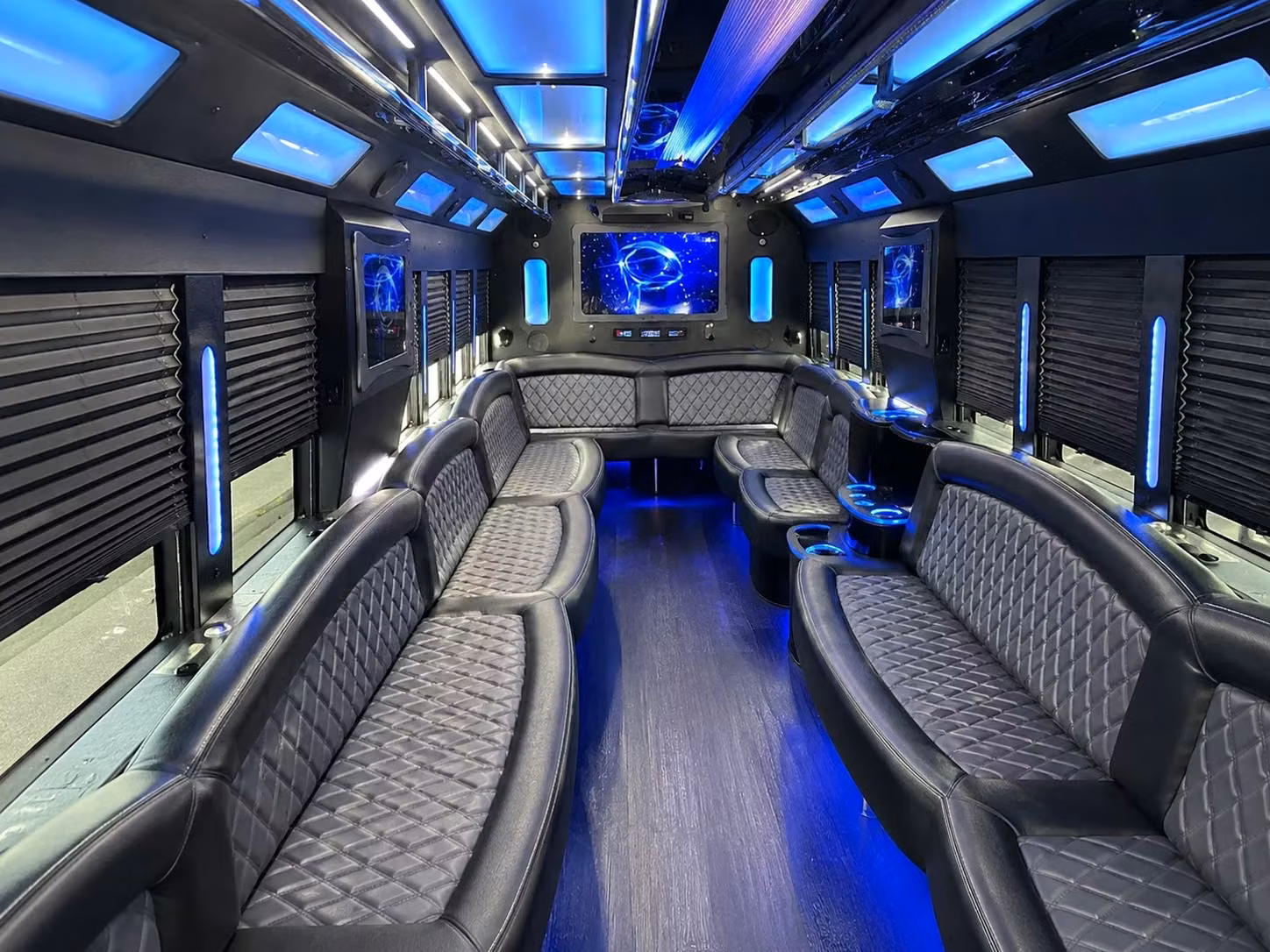 suffolk party bus rentals for concerts at the norva and atlantic union bank pavilion